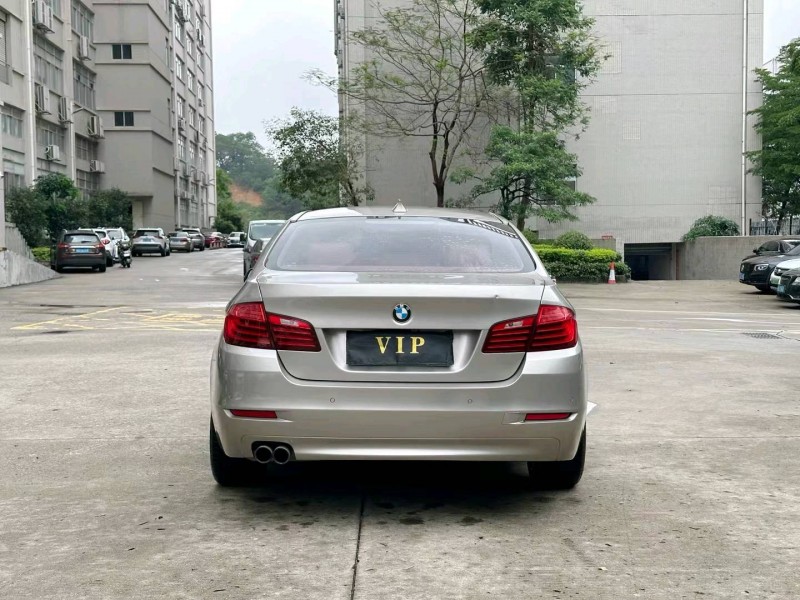 深圳16年宝马5系9
