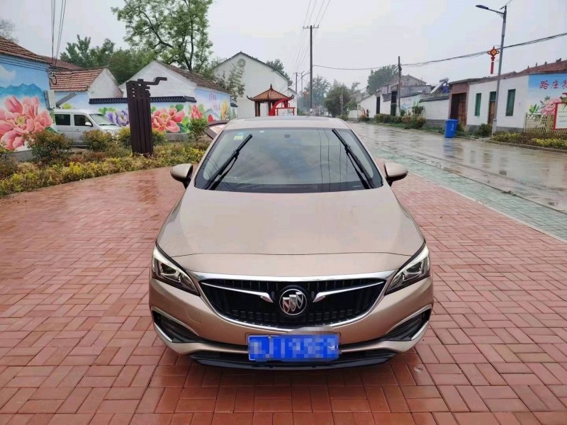 菏泽18年别克威朗1