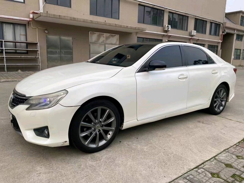 江门15年丰田锐志2