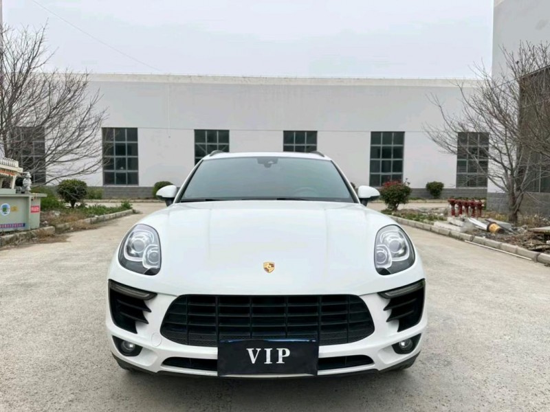 盐城17年保时捷Macan1