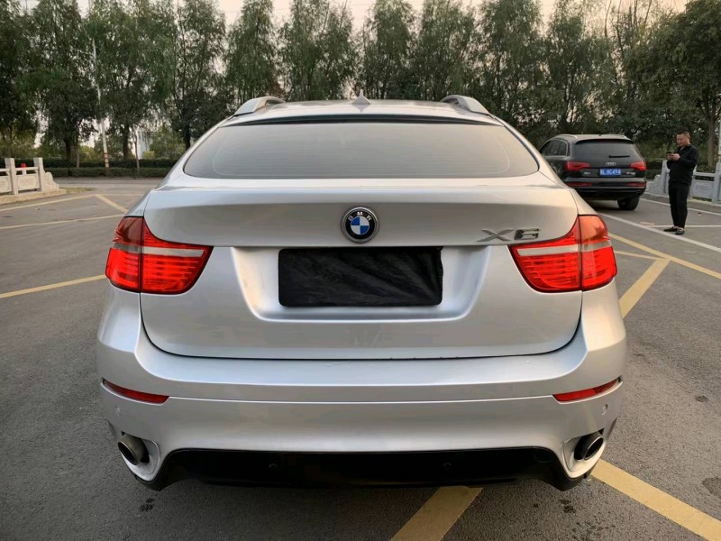 徐州09年宝马X69