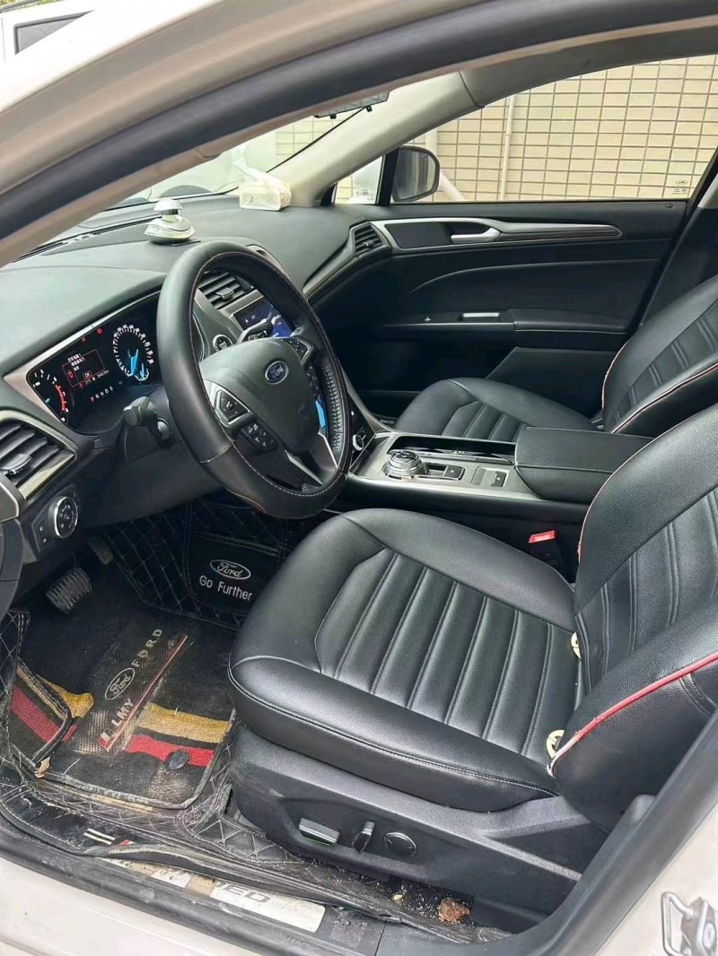 中山21年福特蒙迪欧6