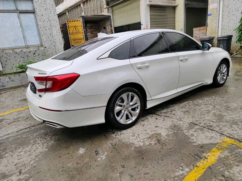 广州20年本田雅阁7