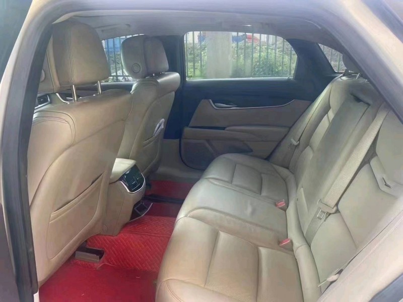 宜昌14年凱迪拉克XT58