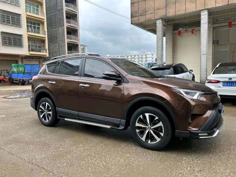 邢台18年丰田RAV4荣放2