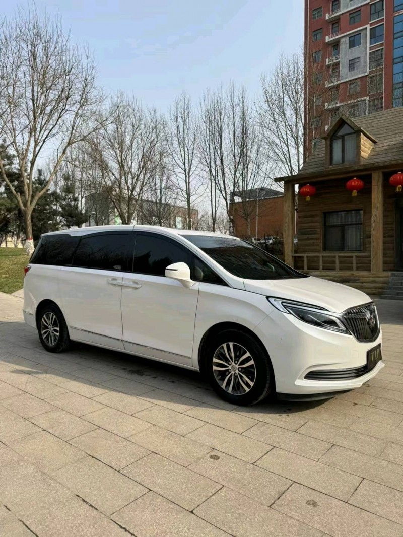 邢台17年别克GL83