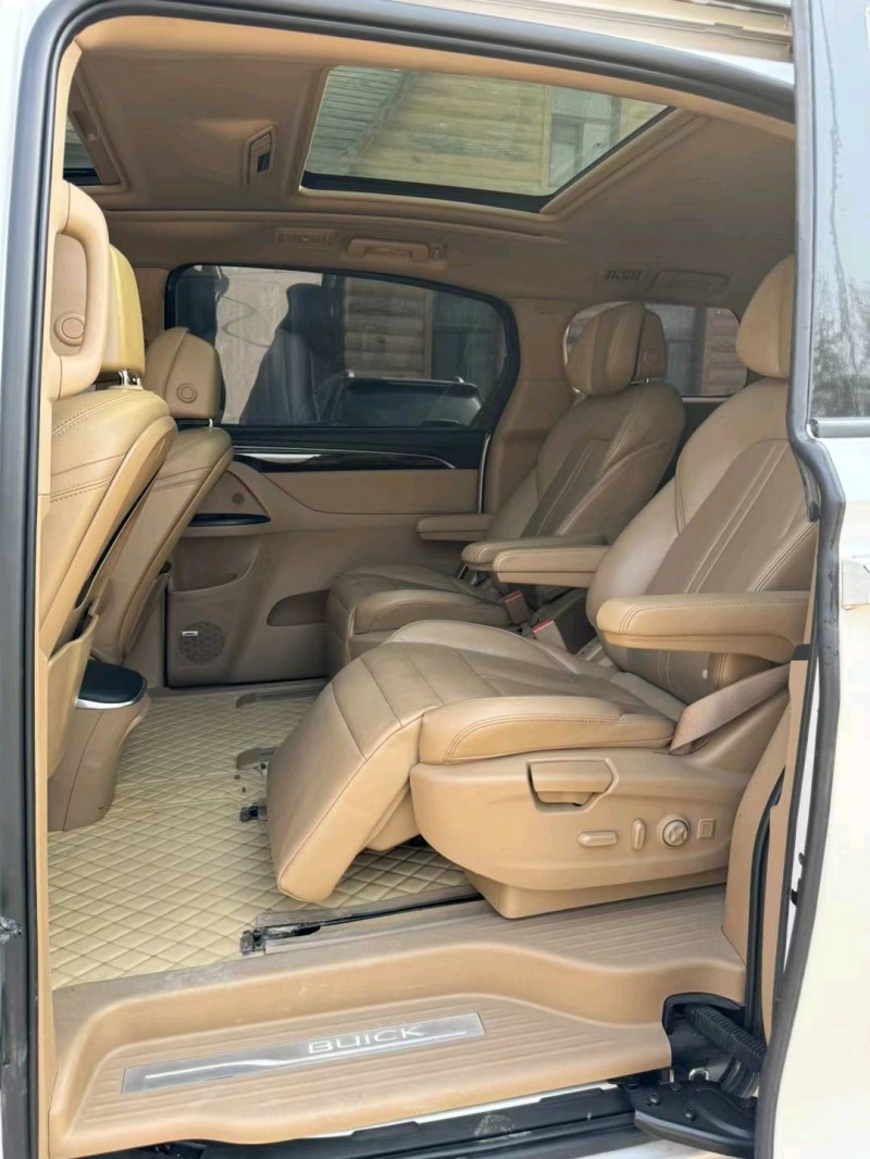 邢台17年别克GL86