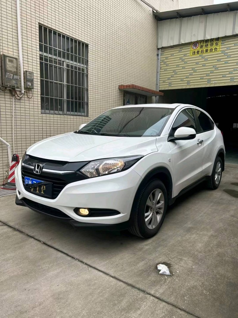 中山19年本田缤智2