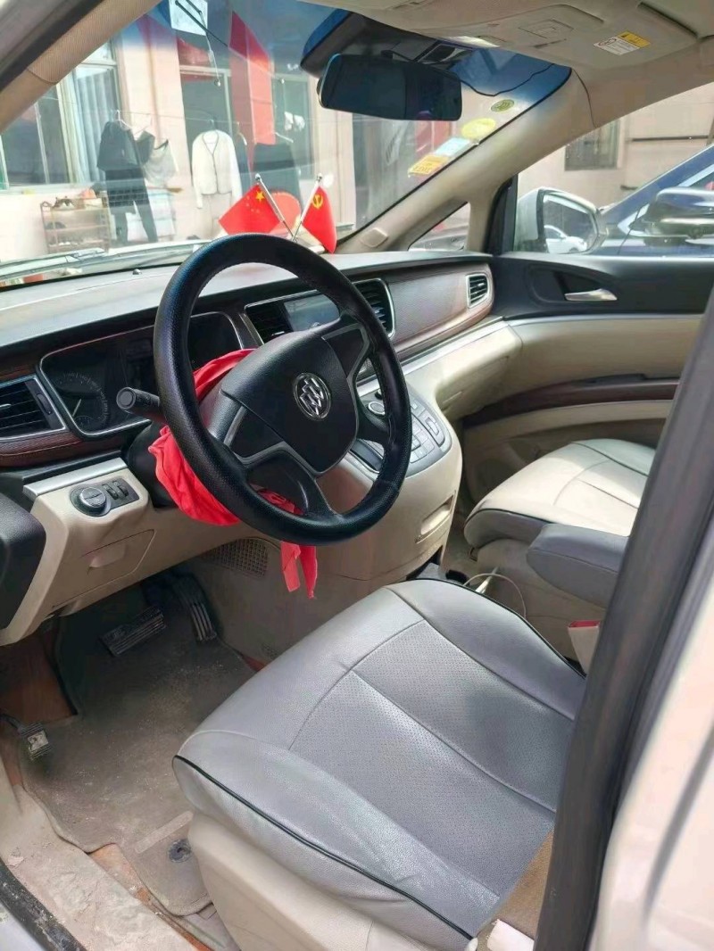 枣庄15年别克GL82