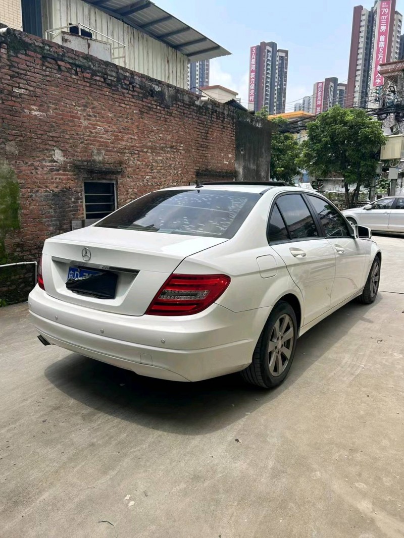 中山13年奔驰C9