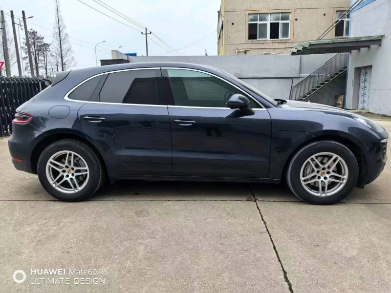 嘉興16年保時捷Macan5