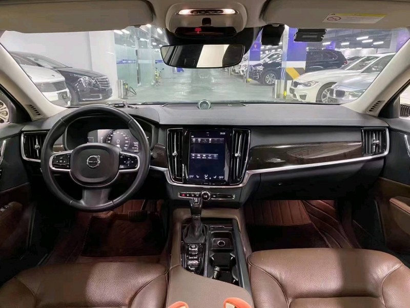 成都18年沃尔沃S904