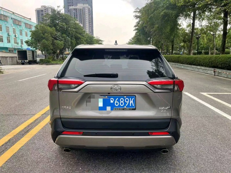 茂名20年豐田RAV4榮放7