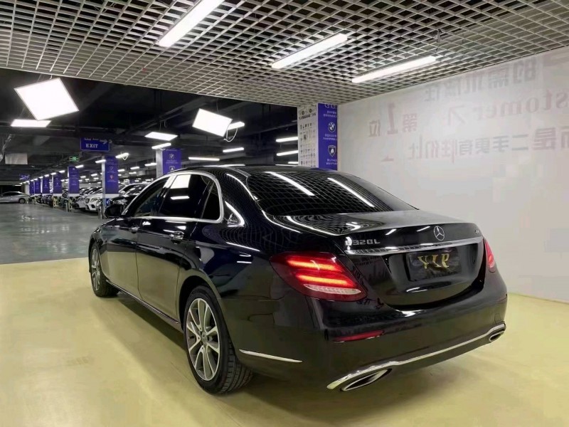 成都19年奔驰E6