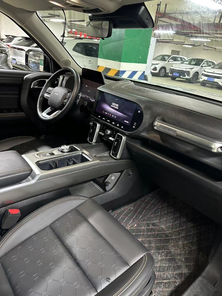 成都22年哈弗大狗4