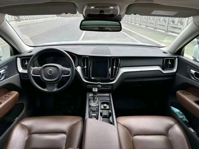 枣庄20年沃尔沃XC608