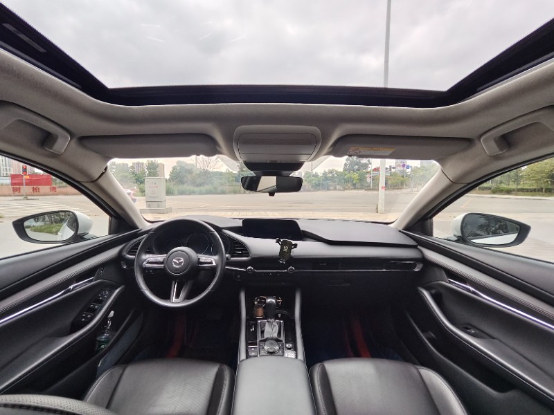 成都22年马自达昂克赛拉7