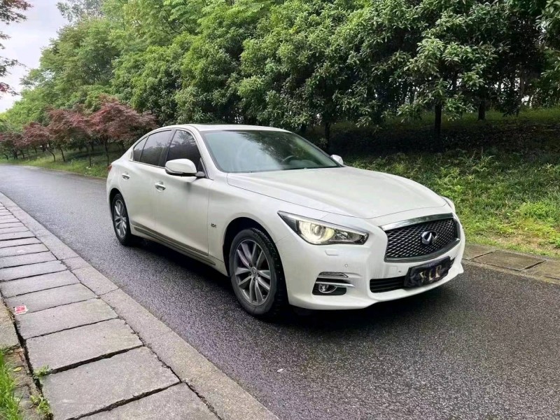 湖州16年英菲尼迪Q50L2