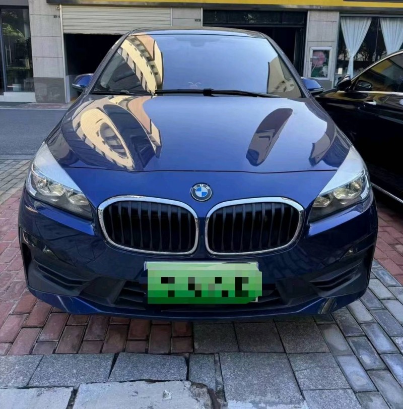 南宁19年宝马2系1