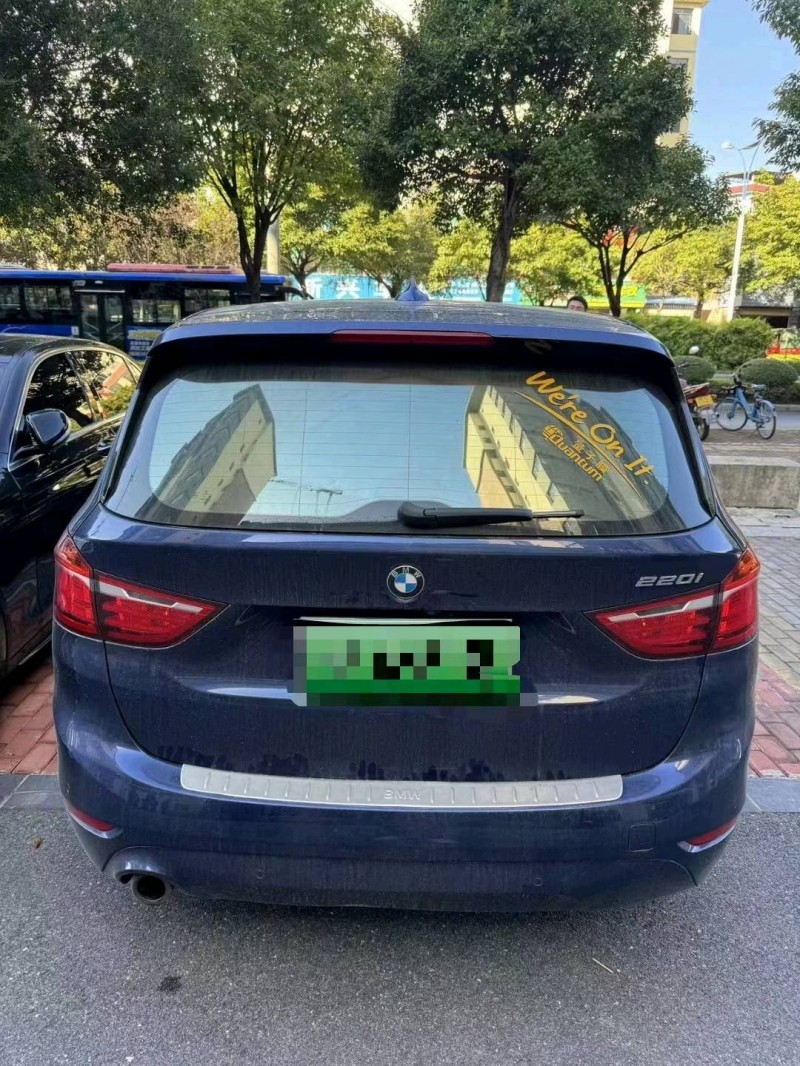 南宁19年宝马2系6