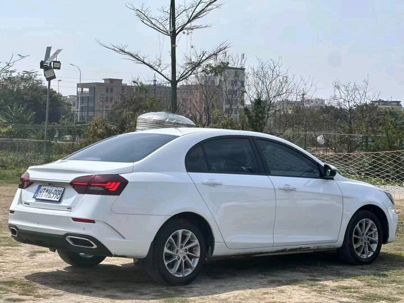 珠海21年吉利帝豪5