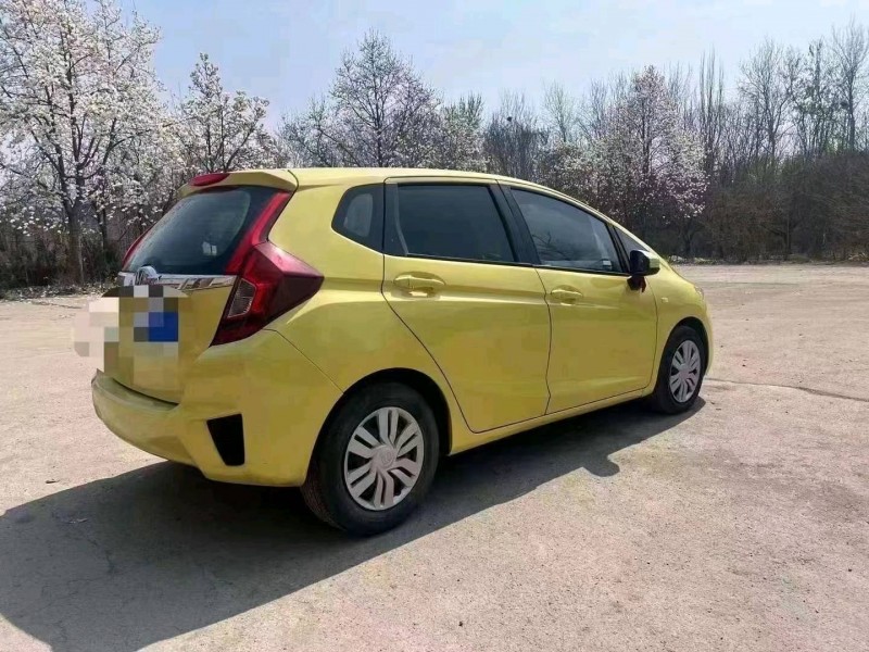 济南16年本田飞度7