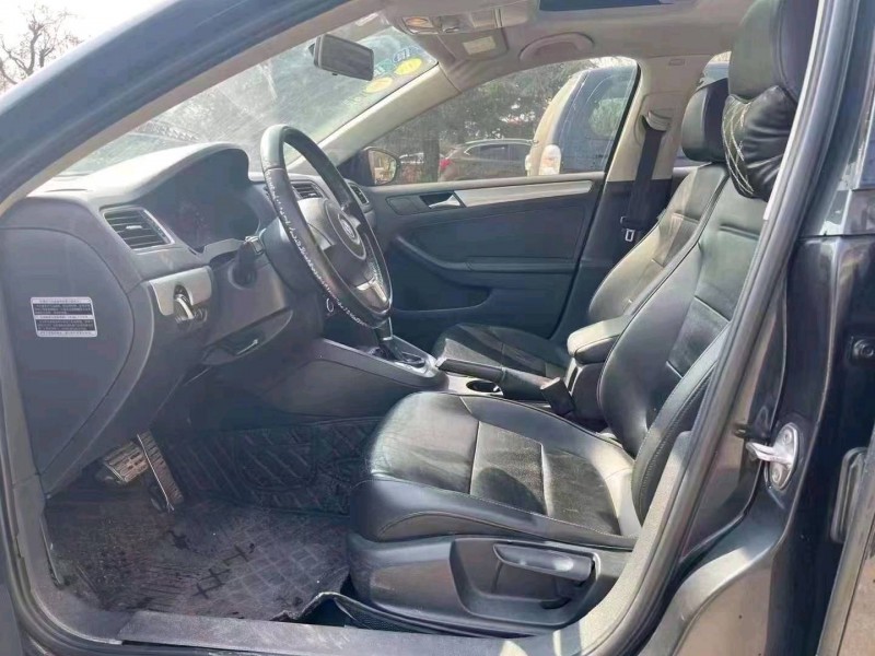 济南15年大众速腾4