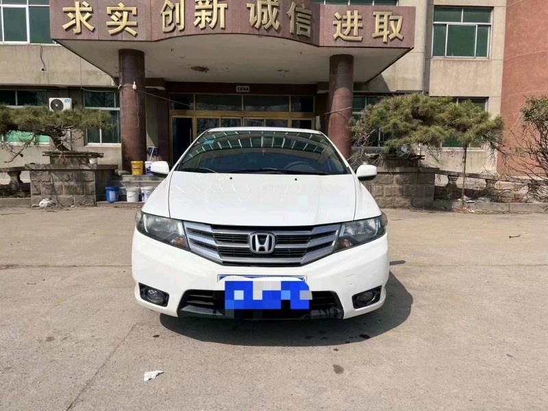 济南13年本田锋范1