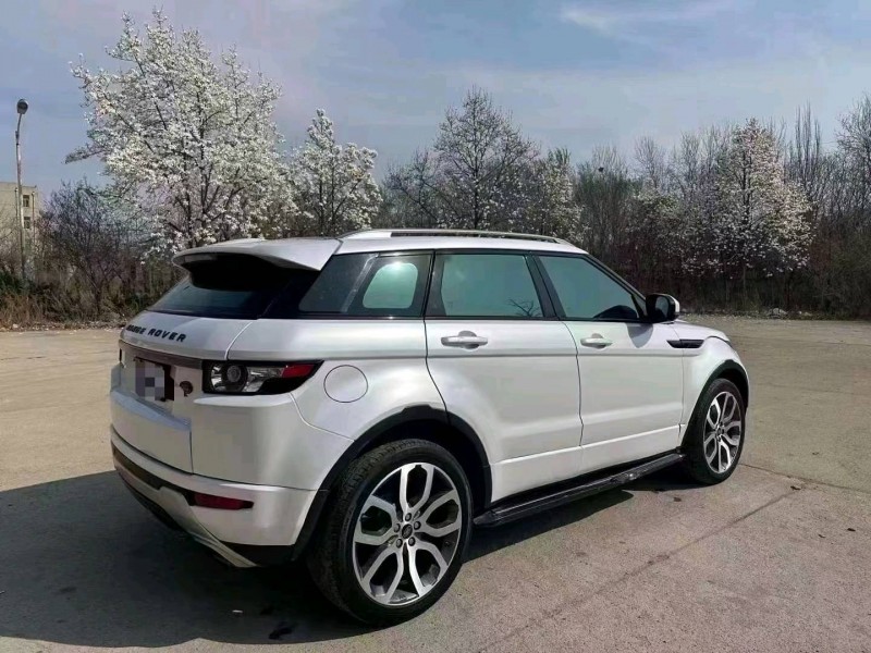 济南17年路虎极光8