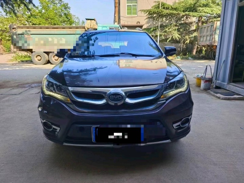 济南14年比亚迪S71