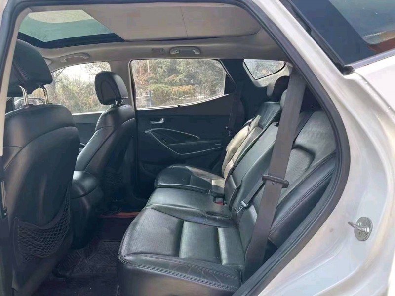 济南14年现代新胜达5