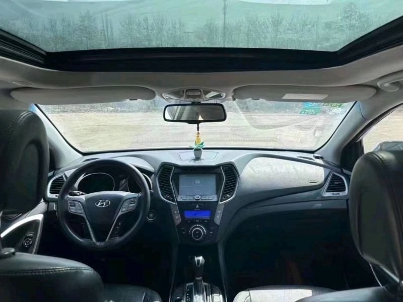 济南14年现代新胜达6