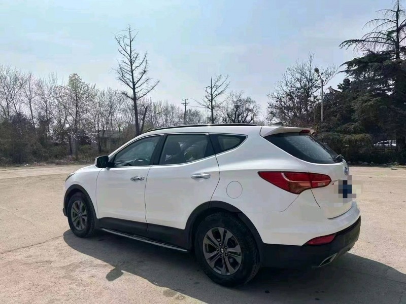 济南14年现代新胜达8