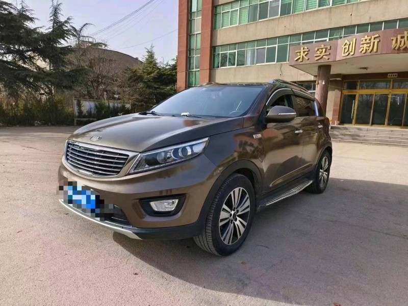 济南14年起亚智跑3