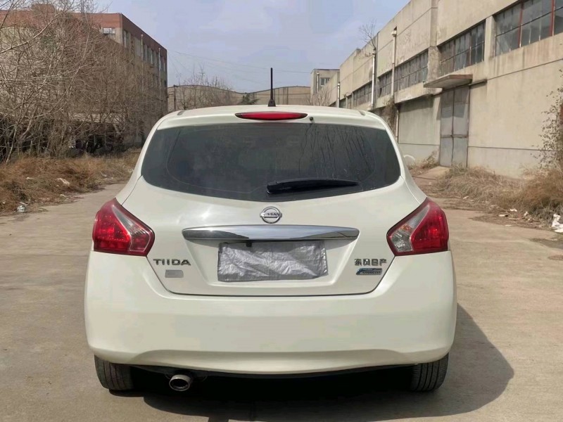 济南16年日产骐达8