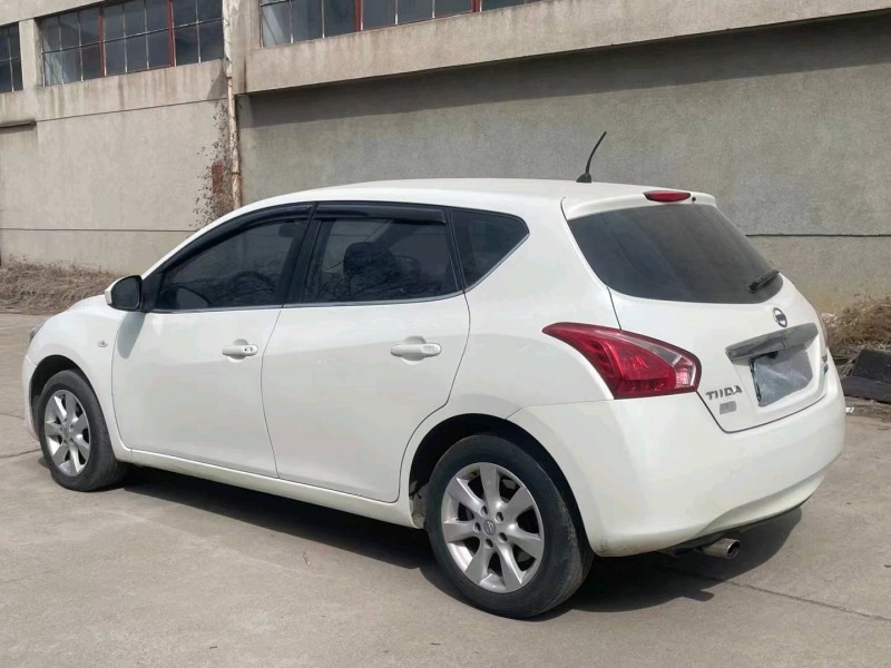 济南16年日产骐达9