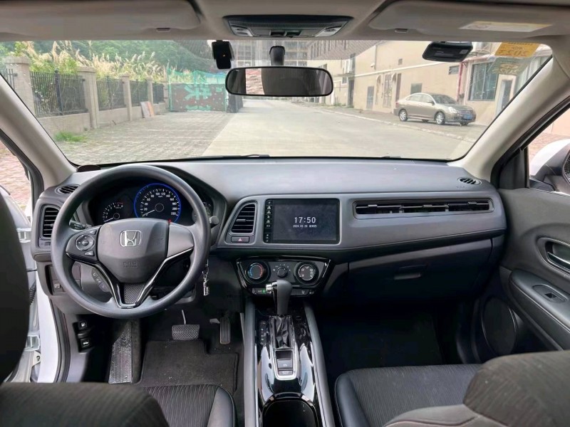 江门21年本田缤智5