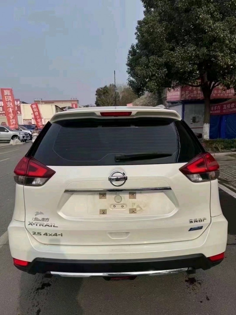 宜昌19年日產奇駿2
