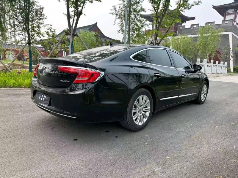 枣庄16年别克君越3