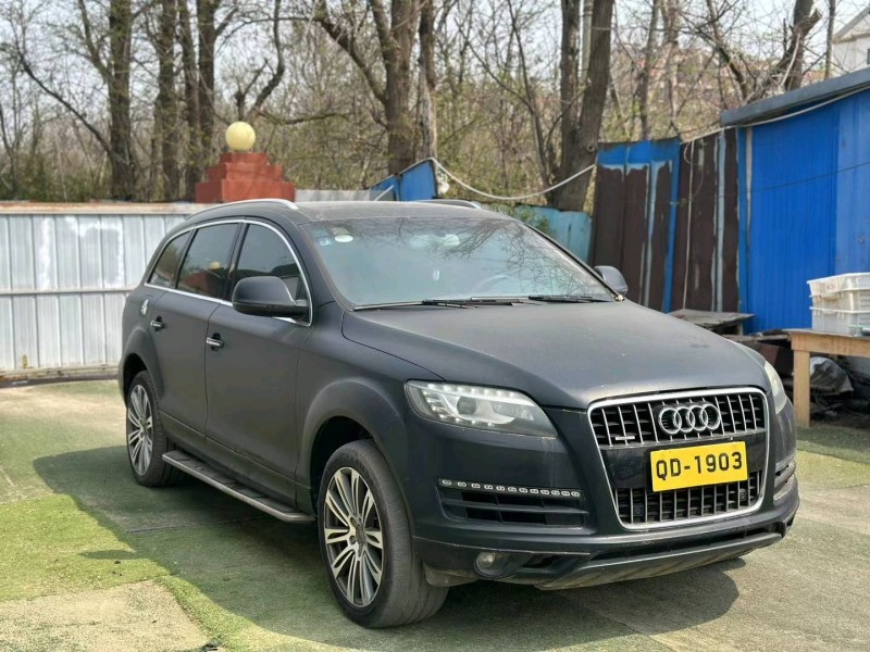 青岛11年奥迪Q71