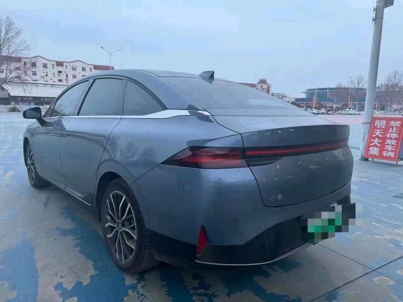 青島23年小鵬汽車P57
