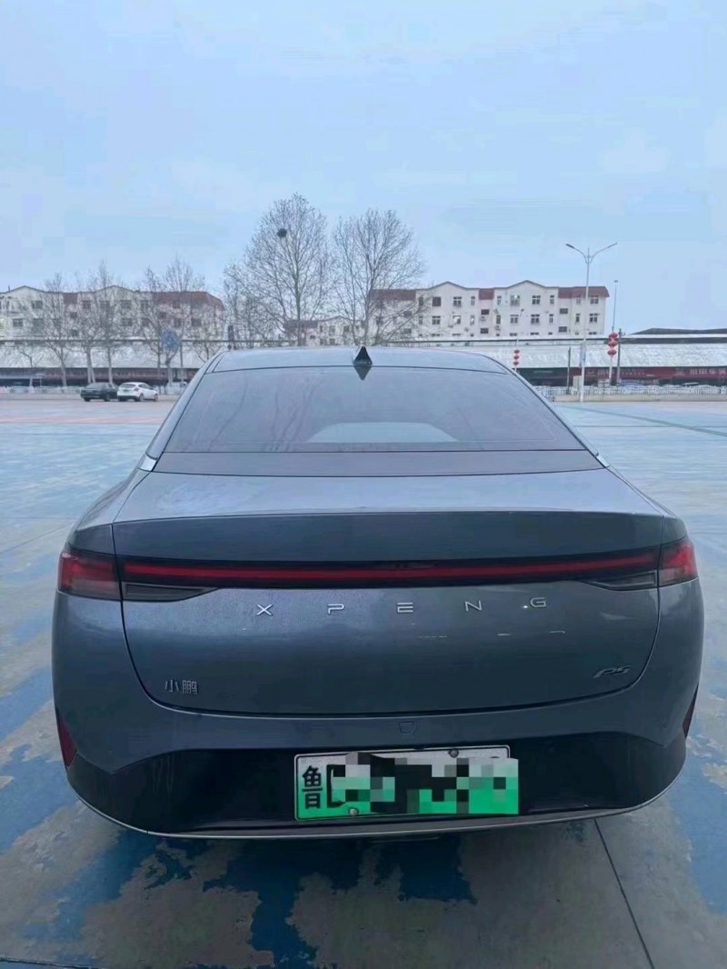 青島23年小鵬汽車P59