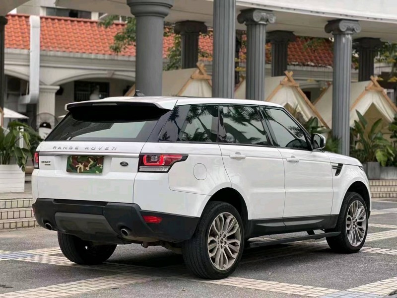 广州17年路虎揽胜运动4