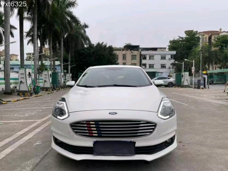 广州19年福特福睿斯1