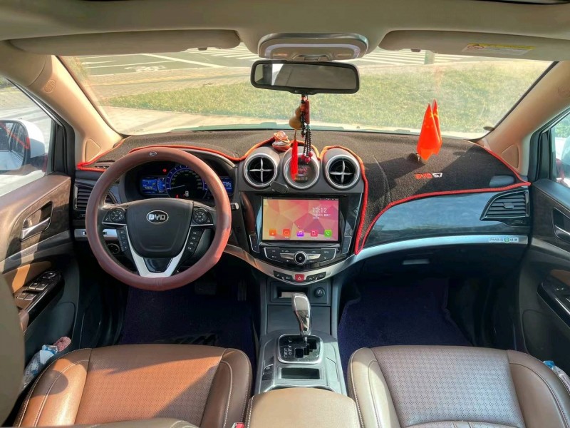 郑州17年比亚迪S77