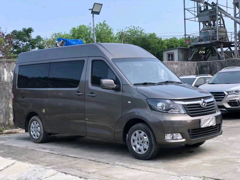 珠海21年長安汽車睿行2