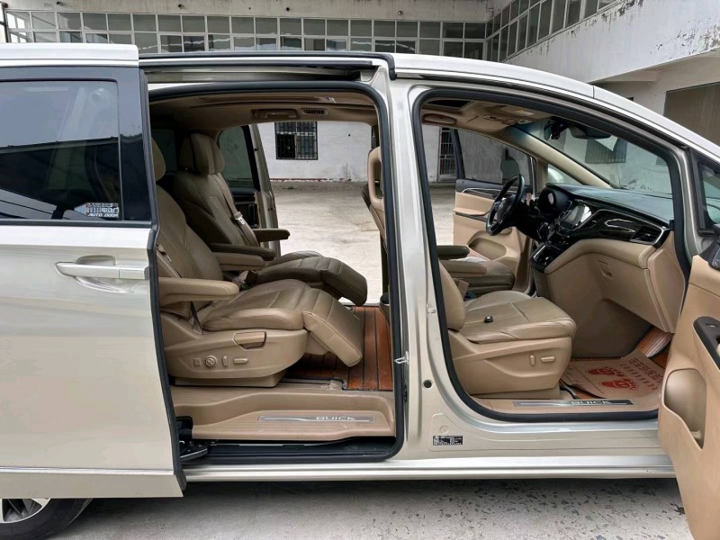 徐州17年别克GL87