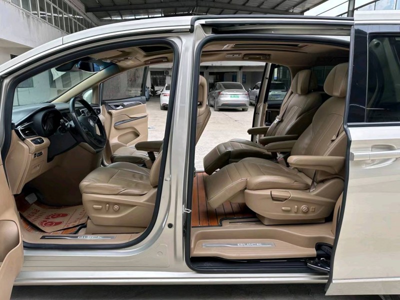 徐州17年别克GL88