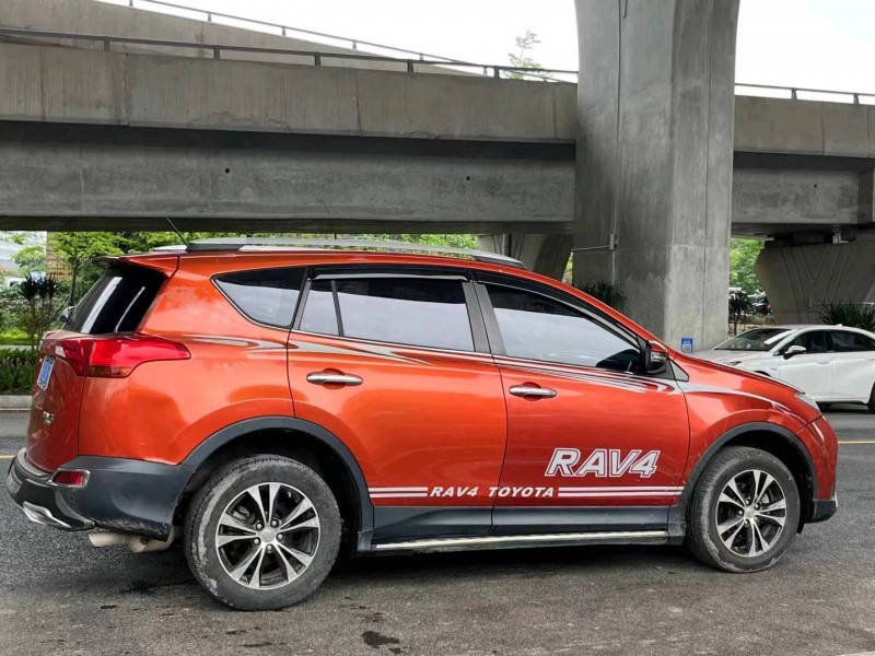 汕头14年丰田RAV4荣放9