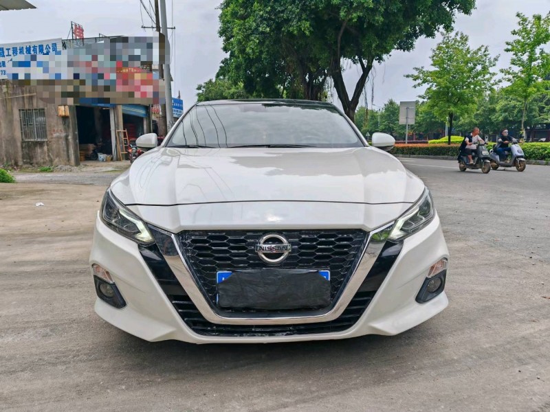 桂林21年日產天籟1